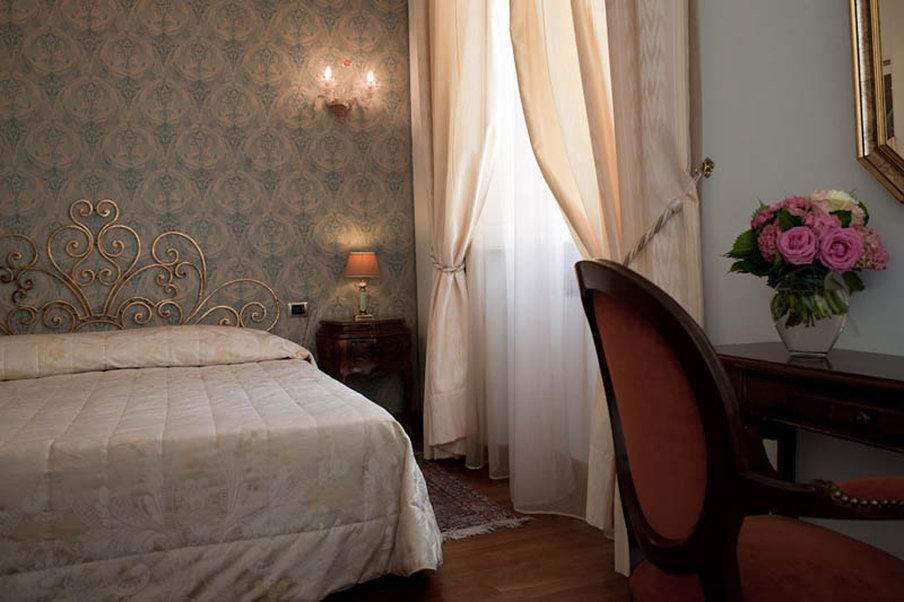 C-Hotels De Rose Palace Florenz Exterior foto