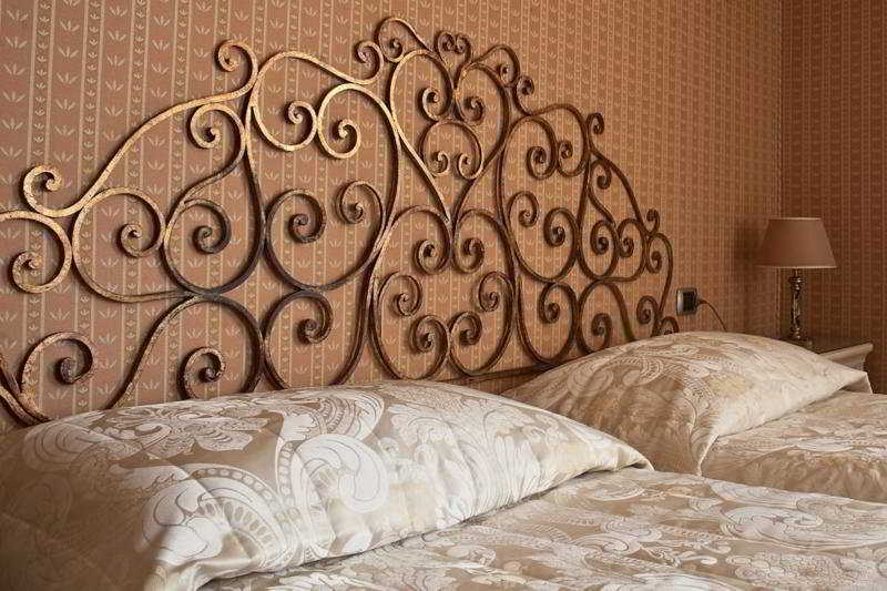 C-Hotels De Rose Palace Florenz Zimmer foto