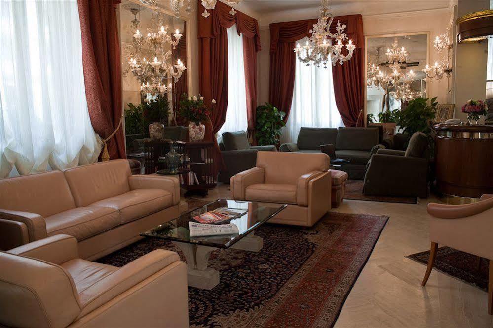 C-Hotels De Rose Palace Florenz Exterior foto