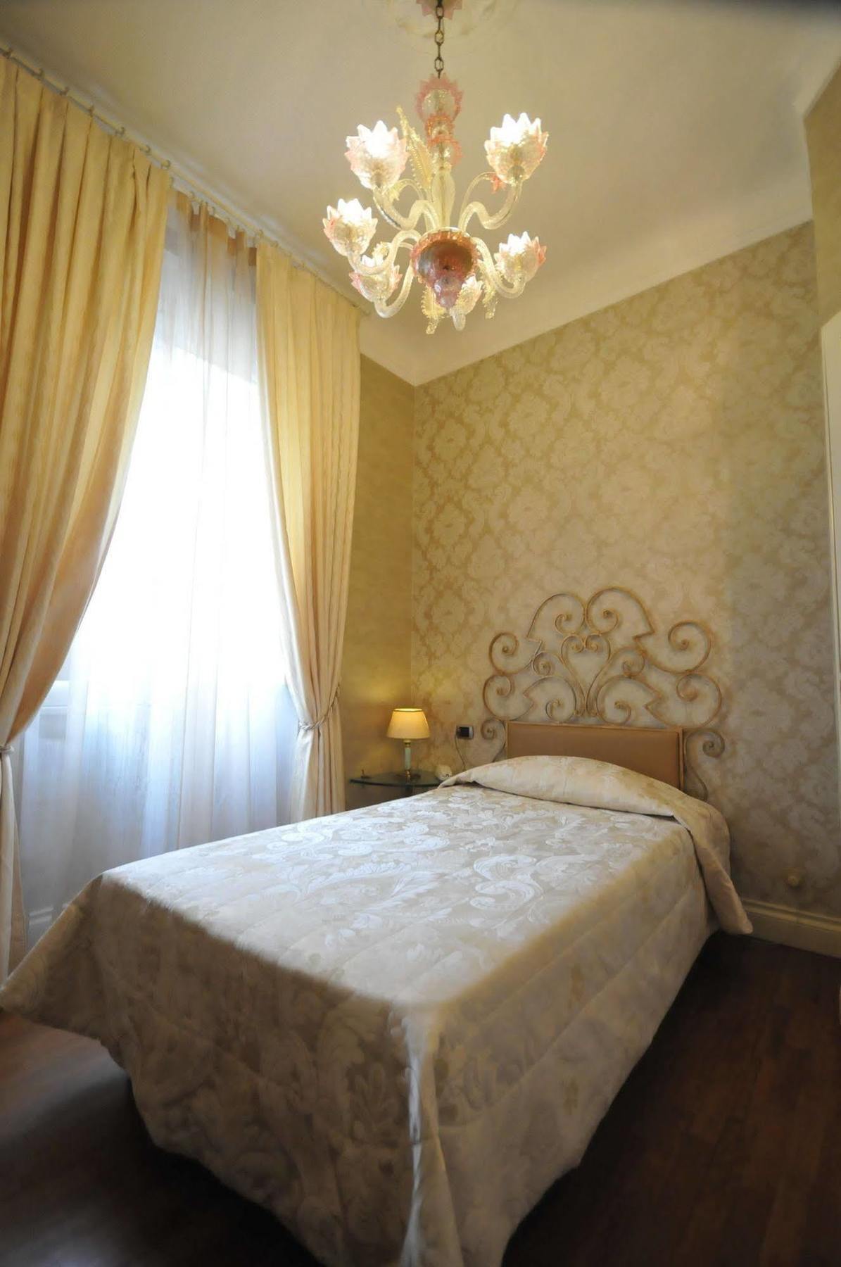 C-Hotels De Rose Palace Florenz Exterior foto