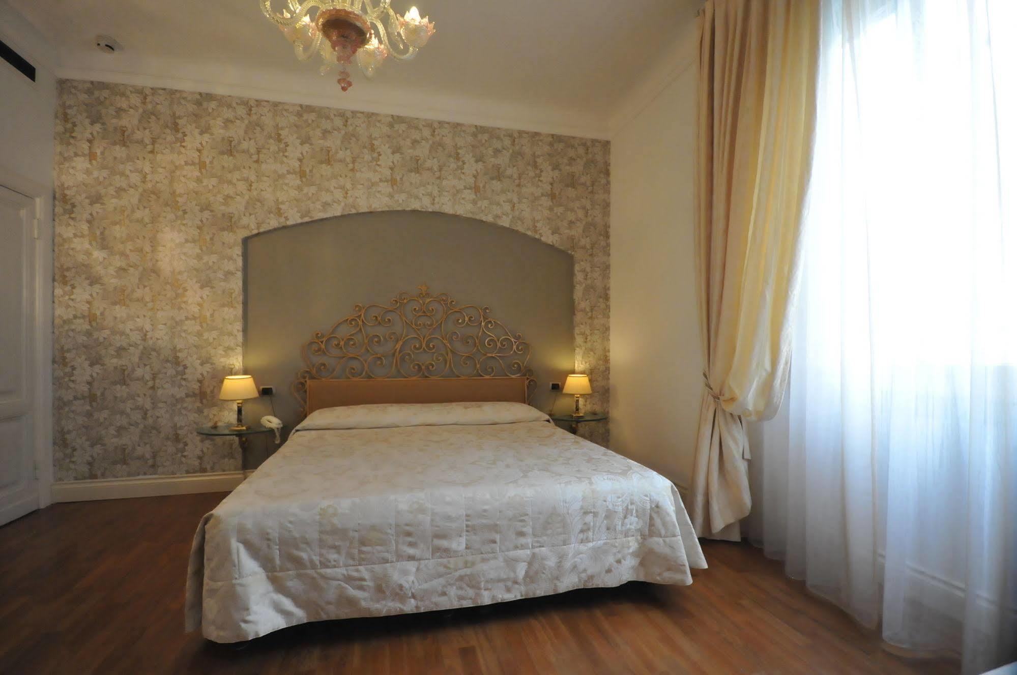 C-Hotels De Rose Palace Florenz Exterior foto