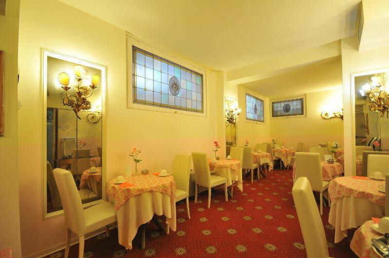 C-Hotels De Rose Palace Florenz Exterior foto